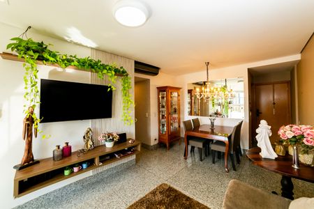 Apartamento à venda com 83m², 2 quartos e 2 vagas Apartamento à venda com 83m², 2 quartos e 2 vagasSala