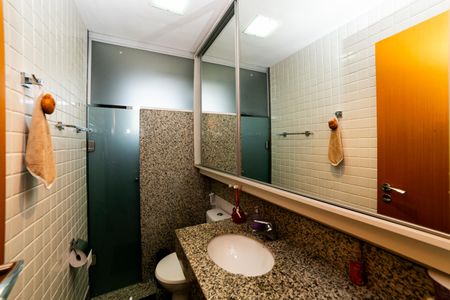Apartamento à venda com 83m², 2 quartos e 2 vagas Apartamento à venda com 83m², 2 quartos e 2 vagasBanheiro Social