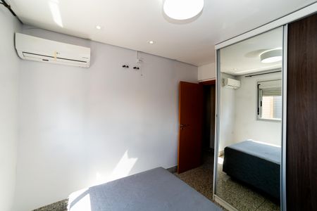 Apartamento à venda com 83m², 2 quartos e 2 vagas Apartamento à venda com 83m², 2 quartos e 2 vagasQuarto 1