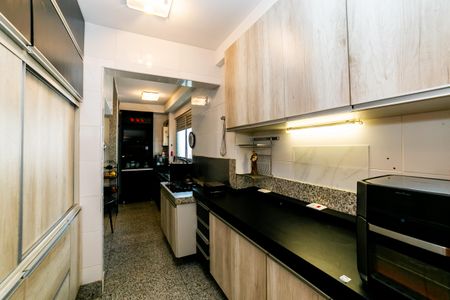 Apartamento à venda com 83m², 2 quartos e 2 vagas Apartamento à venda com 83m², 2 quartos e 2 vagasCozinha