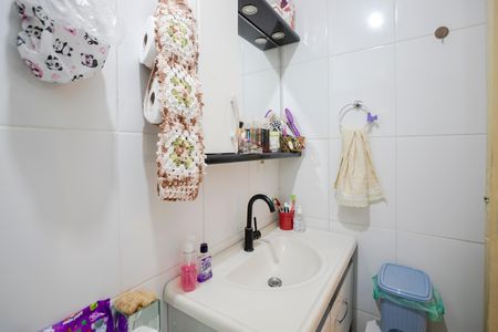 Banheiro de apartamento para alugar com 2 quartos, 50m² em Jardim São Luís, São Paulo