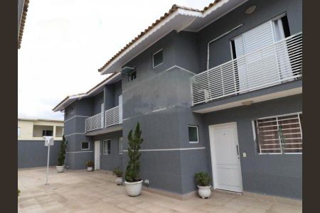 Casa de condomínio à venda com 110m², 3 quartos e 3 vagas