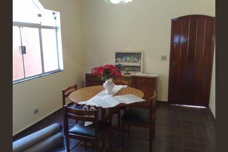 Casa à venda com 4 quartos, 257m² em Adalgisa, São Paulo