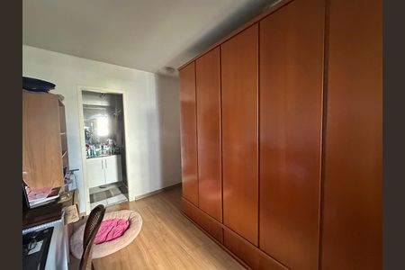 Suíte de apartamento para alugar com 2 quartos, 70m² em Bethaville I, Barueri