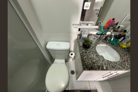 Banheiro Social de apartamento para alugar com 2 quartos, 70m² em Bethaville I, Barueri
