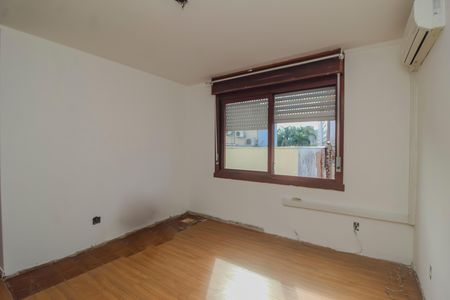 Apartamento à venda com 101m², 3 quartos e 2 vagas Apartamento à venda com 101m², 3 quartos e 2 vagas Suíte