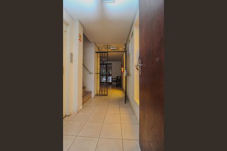 Apartamento à venda com 101m², 3 quartos e 2 vagas Apartamento à venda com 101m², 3 quartos e 2 vagasHall de entrada