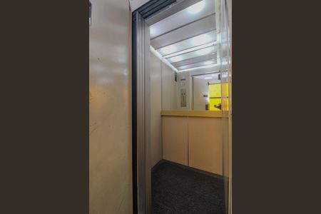 Apartamento à venda com 101m², 3 quartos e 2 vagas Apartamento à venda com 101m², 3 quartos e 2 vagasHall de entrada