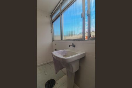 Apartamento à venda com 101m², 3 quartos e 2 vagas Apartamento à venda com 101m², 3 quartos e 2 vagasÁrea de Serviço