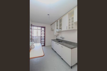 Apartamento à venda com 101m², 3 quartos e 2 vagas Apartamento à venda com 101m², 3 quartos e 2 vagasCozinha