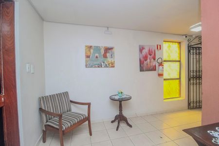 Apartamento à venda com 101m², 3 quartos e 2 vagas Apartamento à venda com 101m², 3 quartos e 2 vagasHall de entrada