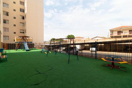 Apartamento para alugar com 53m², 2 quartos e 1 vaga Apartamento para alugar com 53m², 2 quartos e 1 vagaÁrea comum - Playground
