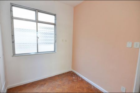 Apartamento para alugar com 100m², 3 quartos e 1 vaga Apartamento para alugar com 100m², 3 quartos e 1 vagaQuarto