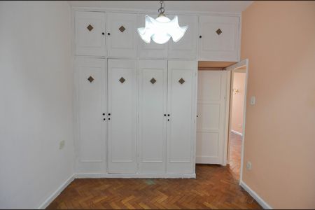 Apartamento para alugar com 100m², 3 quartos e 1 vaga Apartamento para alugar com 100m², 3 quartos e 1 vagaSuíte