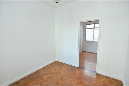 Apartamento para alugar com 100m², 3 quartos e 1 vaga Apartamento para alugar com 100m², 3 quartos e 1 vagaQuarto