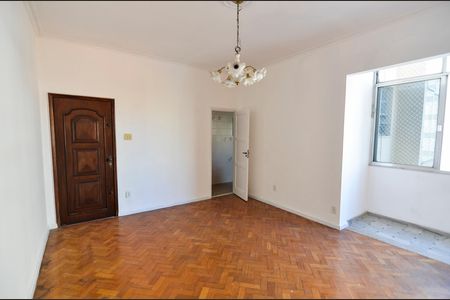 Apartamento para alugar com 100m², 3 quartos e 1 vaga Apartamento para alugar com 100m², 3 quartos e 1 vagaSala