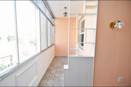 Apartamento para alugar com 100m², 3 quartos e 1 vaga Apartamento para alugar com 100m², 3 quartos e 1 vagaSala