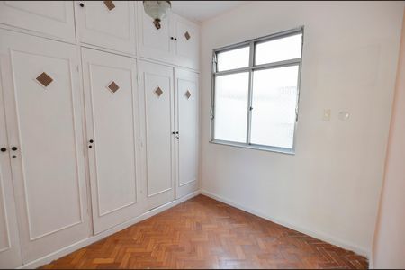Apartamento para alugar com 100m², 3 quartos e 1 vaga Apartamento para alugar com 100m², 3 quartos e 1 vagaQuarto