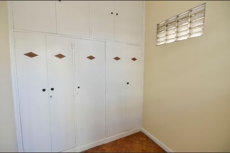 Apartamento para alugar com 100m², 3 quartos e 1 vaga Apartamento para alugar com 100m², 3 quartos e 1 vagaQuarto de Serviço