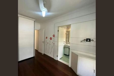 Apartamento à venda com 213m², 4 quartos e 4 vagas Apartamento à venda com 213m², 4 quartos e 4 vagasFoto 09