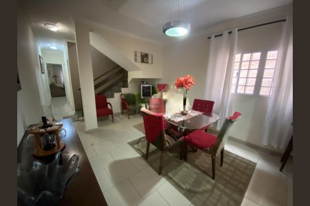 Casa à venda com 154m², 4 quartos e 2 vagas