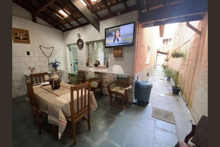 Casa à venda com 4 quartos, 154m² em Bussocaba, Osasco