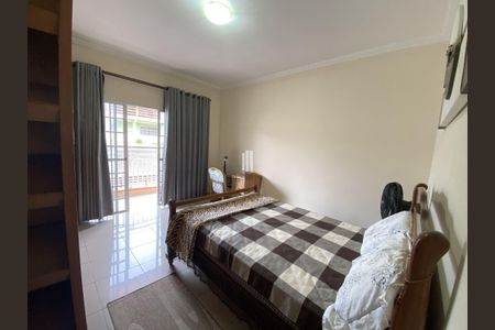 Casa à venda com 4 quartos, 154m² em Bussocaba, Osasco