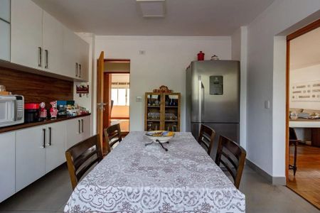 Apartamento à venda com 195m², 3 quartos e 1 vaga