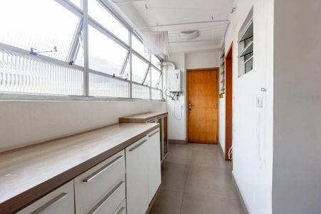 Apartamento à venda com 195m², 3 quartos e 1 vaga