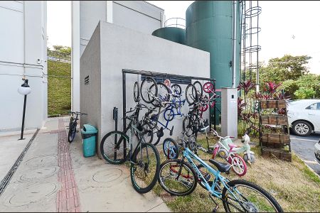 Apartamento à venda com 47m², 2 quartos e sem vagaÁrea comum