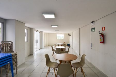 Apartamento à venda com 47m², 2 quartos e sem vagaÁrea comum - Salão de festas