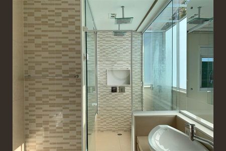 Casa à venda com 3 quartos, 300m² em Vila Santo Antônio, São Paulo