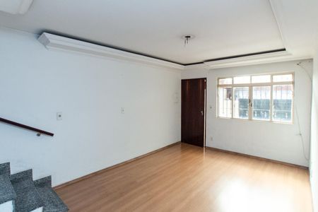 Sala de casa para alugar com 2 quartos, 180m² em Vila Constança, São Paulo