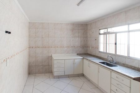 Casa para alugar com 180m², 2 quartos e 2 vagas Casa para alugar com 180m², 2 quartos e 2 vagasCozinha