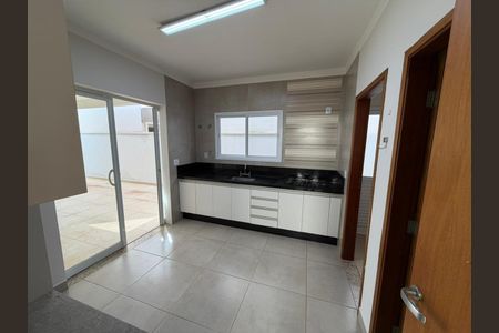 Cozinha de casa de condomínio para alugar com 3 quartos, 175m² em Parque Brasil 500, Paulínia