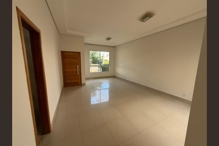Sala de casa de condomínio para alugar com 3 quartos, 175m² em Parque Brasil 500, Paulínia