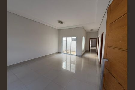 Sala de casa de condomínio para alugar com 3 quartos, 175m² em Parque Brasil 500, Paulínia