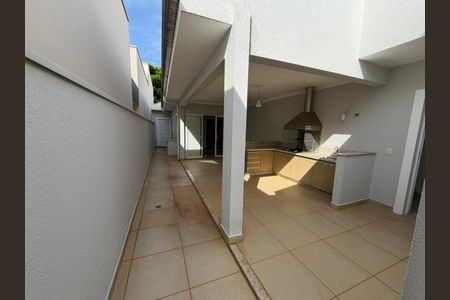 Casa de condomínio para alugar com 175m², 3 quartos e 2 vagasÁrea externa