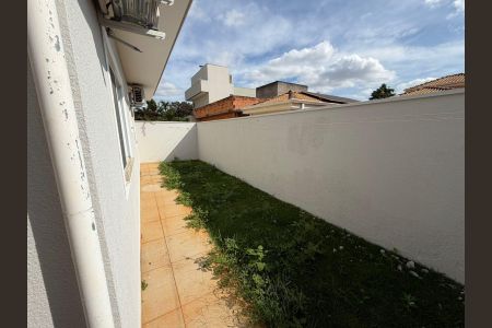 Casa de condomínio para alugar com 175m², 3 quartos e 2 vagasÁrea externa