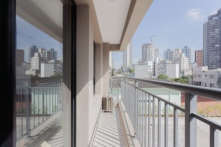 Studio à venda com 31m², 1 quarto e sem vaga Studio à venda com 31m², 1 quarto e sem vagaVaranda