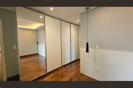 Apartamento à venda com 159m², 3 quartos e 3 vagas