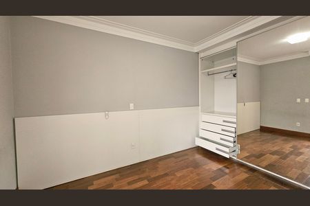 Apartamento à venda com 159m², 3 quartos e 3 vagas