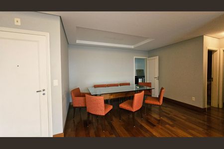 Apartamento à venda com 159m², 3 quartos e 3 vagas