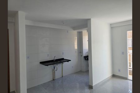 Apartamento para alugar com 48m², 2 quartos e 1 vaga Apartamento para alugar com 48m², 2 quartos e 1 vagaCozinha e Área de Serviço