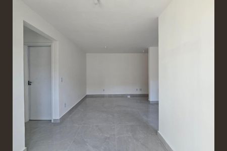Sala  de apartamento para alugar com 2 quartos, 48m² em Jardim do Triunfo, Guarulhos