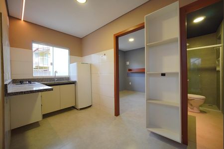 Sala/Cozinha de apartamento para alugar com 1 quarto, 35m² em Ingleses do Rio Vermelho, Florianópolis