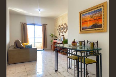 Sala de apartamento para alugar com 1 quarto, 70m² em Vila Tupi, Praia Grande