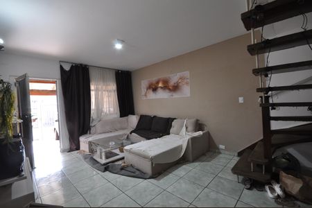 Sala de casa para alugar com 2 quartos, 132m² em Vila Medeiros, São Paulo