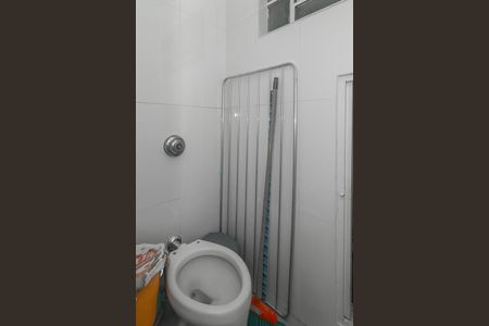 Apartamento à venda com 70m², 2 quartos e 2 vagasBanheiro de serviço