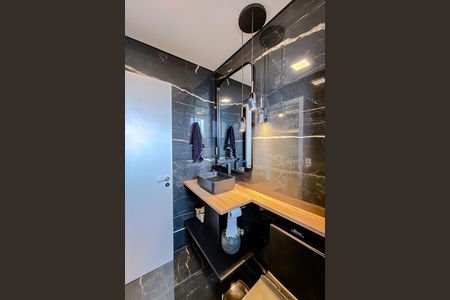 Apartamento à venda com 308m², 4 quartos e 4 vagasBanheiro da Suíte 1